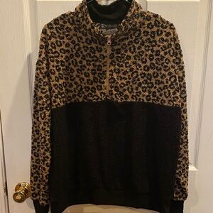 New York & Company Leopard Print and Black Pullover
653